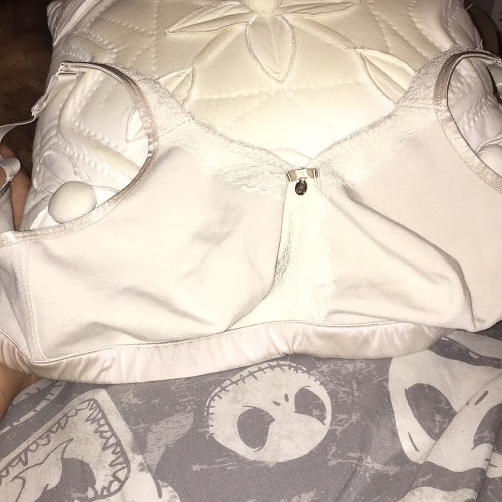 3 for $15 36 DDD supportive white sports bra